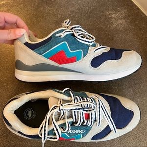 Karhu Synchron Classic